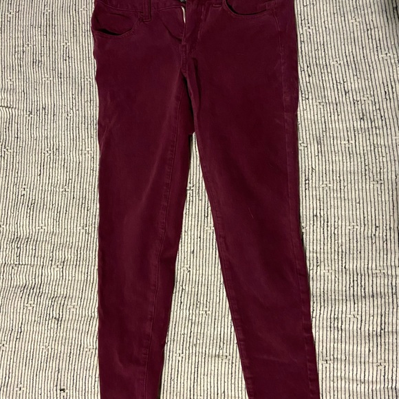 AE Burgundy pants - Picture 1 of 2